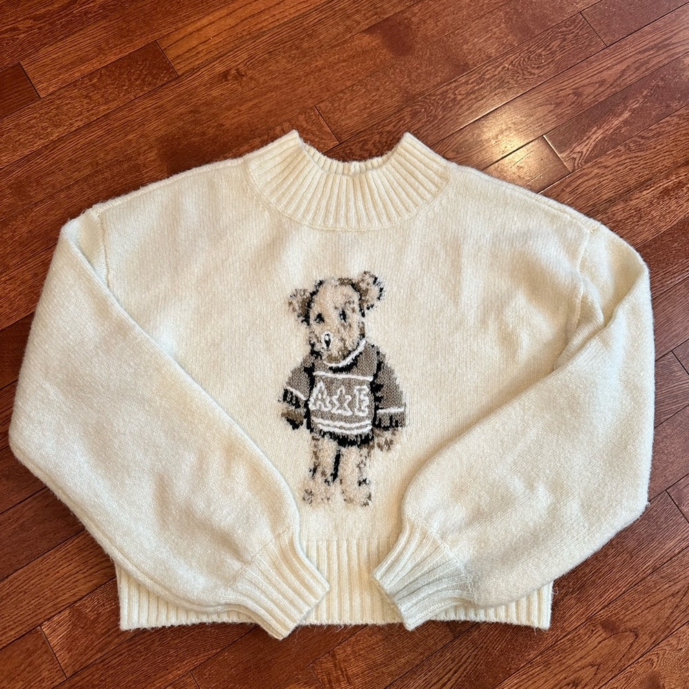 American Eagle Outfitters Cream Knit Sweater
